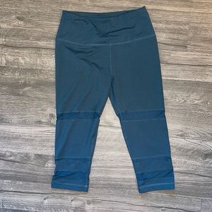Reebok Capri pants womens blue/gray size medium